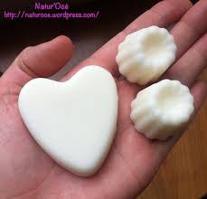 Baume Solide Tres Nourrissant Au Karite Recette Shampoing Solide Recette Cosmetique Maison Produits De Beaute Faits Maison