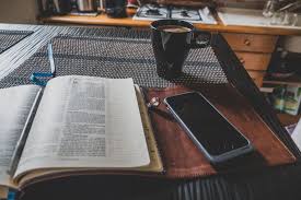 To say, i don't speak spanish in spanish, you would say no hablo espa&atilde;&plusmn;ol. was isaiah a shepherd? Isaiah 41 10 The Most Popular Bible Verse Of 2020 Evangelical Focus