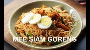 Kemudian campurkan semua bahan tersebut dengan hirisan. How To Cook The Best Mee Siam Goreng Youtube