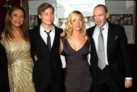 Statistics put kate winslet height as 1.69 m. Three Out Of Four Reader Stars Confess To Teenage Affairs With Old People