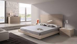 Take the hard part out of coordinating your bedroom furniture with one of coleman furniture's bedroom sets. Evora Bedroom Set Queen Or King In Natural Oak With White Gloss Luxspaceliving