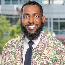 Back in my happy place, surrounded by my amazing Accenture Federal Services  Tech Analysts at our TDP Friendsgiving lunch!