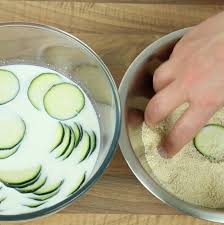 zucchini chips ein rezept aus dem backofen ohne frittieren und mit parmesan fingerfood rezepte gesunde chips essen rezepte