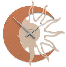 Immagine Di Callea Design Sole Luna Orologio O60 Da Parete Moderno Legno Colore Terracotta Orologi Da Parete Orologio A Parete Orologio