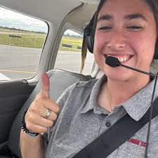 Samantha Yost Aviation Photography and Art (@yost.aviation) · Instagram  照片和视频