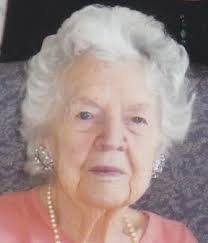 Elinor Campbell's Instagram, Twitter & Facebook