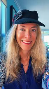 Free Social Security and Medicare 2025 cheat sheet, link in bio and it will  help you see the % of benefits you can get at each age., Click here for my  FREE cheat sheet, workshop, and more! ...