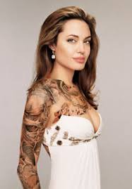 While some tattoos have been removed or covered, she reports that for the most part her tattoos were done at times of happiness and joy and. Angelina Jolie Tattoo Foto Grosse Pose Foto Sexy Schauspielerin Ebay