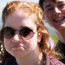 Tessa Schultz (@blue_tesseract)