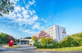A pillow menu is available. Leonardo Hotel Koln Bonn Airport Ab 83 1 2 3 Bewertungen Fotos Preisvergleich Tripadvisor