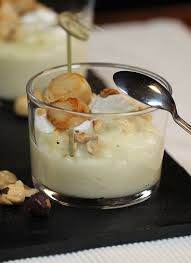Une Verrine Au Panais Et Noix De Saint Jacques A Servir En Entree Ou A L Aperitif Lors De Votre Repas De Noel Veloute Panais Recette Verrine Alimentation