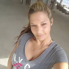 Debra Hinton's Instagram, Twitter & Facebook