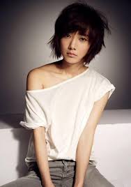 Asian women can carry short haircuts with straight, messy and wavy styles. 30 Cute Short Haircuts For Asian Girls 2021 Chic Short Asian Hairstyles For Women Hairstyles Weekly