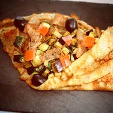 Pour Celebrer La Chandeleur Ce Midi C Est Crepe Salee Kebab Facon Mediterraneenne Les Ingredients 100g De Lamelles De Kebab Kebab Crepes Salees Recette