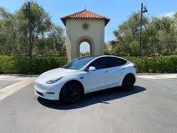 Make your screen stand out with the latest cars wallpapers! Delivered Lr Awd Model Y White Black 20 Teslamodely