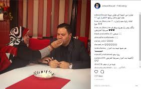 متزوجون، مسرحية مصرية من تأليف فيصل ندا وبطولة سمير غانم وجورج سيدهم وشيرين وآخرون. Ø¥Ø¯ÙˆØ§Ø±Ø¯ ÙŠØªÙ†Ø§ÙˆÙ„ Ø§Ù„Ø¨ÙŠØ¶ Ø¹Ù„Ù‰ Ø·Ø±ÙŠÙ‚Ø© Ø¬ÙˆØ±Ø¬ Ø³ÙŠØ¯Ù‡Ù… ÙÙ‰ Ø§Ù„Ù…ØªØ²ÙˆØ¬ÙˆÙ† Ø¹ÙŠÙ†