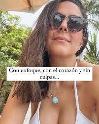 Aquí un post de una mujer que trabaja y, como miles y miles, tiene que  hacer sacrificios por sus sueños y por el bienestar de su familia. Una  mujer que con los