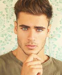 15 Neueste Susse Frisuren Zu Gunsten Von Manner Beliebtestenkurzefrisuren Frauenkurzefrisur Friseur Fris Beautiful Men Faces Gorgeous Eyes Mens Hairstyles