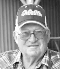 Donna Helberg's Instagram, Twitter & Facebook