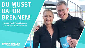 Anzeige kennt ihr eigentlich schon mein selbst erstelltes kursprogramm? Was Ist Deine Startup Dna Mit Sophia Thiel Titus Dittmann Christoph Schulte Richtering