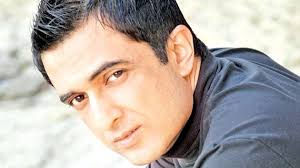 My mom is in Kashmir, but safe: Sanjay Suri