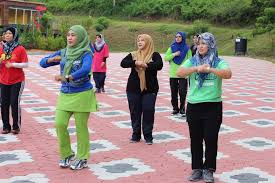 She takes over from beluran mp datuk seri dr ronald kiandee who resigned from umno on march 15 and joined. Facebook