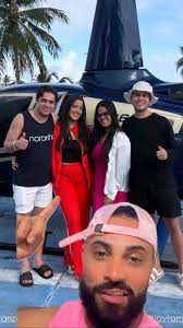 𝑫𝒐𝒖𝒈𝒍𝒂𝒔 𝑫𝒂𝒗𝒊 (@vaimeuqueridao) • Instagram photos and videos