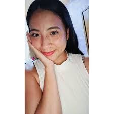 Dora Holguin's Instagram, Twitter & Facebook