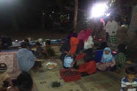 Maybe you would like to learn more about one of these? Hari Kemerdekaan Isi Malam Tirakatan Dengan Masak Bersama