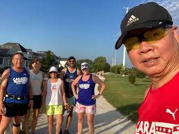 Is Prairie Path shaded and where to start a run?