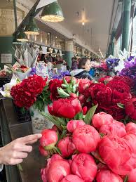 Pike place flowers creating and delivering market fresh bouquets. Pike Place Market Self Guided Tour Don T Forget To Move