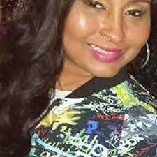 Tina Hinton's Instagram, Twitter & Facebook