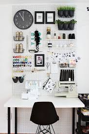 Trabajar desde casa haciendo manualidades que tú sepas elaborar es una opción muy válida, pero que te va a exigir un buen plan de trabajo y mucha dedicación. Maquinas De Coser Para Hacer Manualidades En Casa Guia De Manualidades