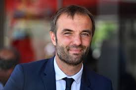 Emmanuel Macron va apporter des "réponses fortes" aux attentes écologistes 