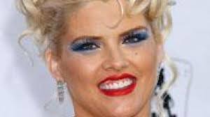 Anna Nicole Smith : une overdose préméditée ?