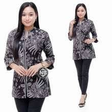 Tempat menjual berbagai model objek pakaian wanita dan pria harga obralan dari anak sampai dewasa, berkat online shop kini siapapun bisa belanja baju satuan dan eceran dari jarak jauh maupun terdekat. Pakaian Batik Modern Original Model Terbaru Harga Online Di Indonesia