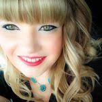 Misty Oneill's Instagram, Twitter & Facebook