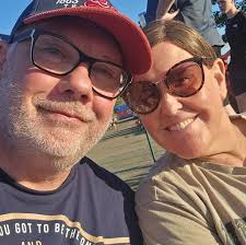 Good evening everyone I have a TX SR674E could someone tell me please if  the sub has to have its own power supply?