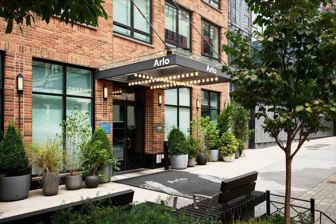 Check in/out times, parking & other FAQs | Arlo SoHo Hotel