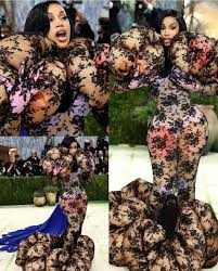 Cardi B shows off her style, with a incredible outfit from Marc Jacobs at  the Met Gala ‍