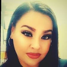 Jeanette Roque's Instagram, Twitter & Facebook