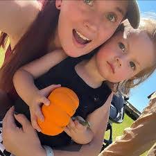 Morgan Parrish's Instagram, Twitter & Facebook