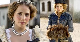 De Olho Nos Detalhes: Irretocável como Leopoldina em "Novo Mundo", Letícia  Colin vive seu melhor momento na carreira