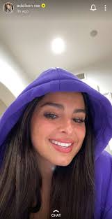 Pin By Oriiarmy On Addison Rae In 2020 Famous Girls Addison Cute Teenage Boys