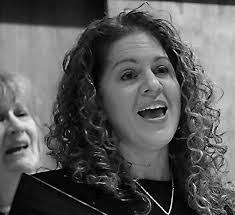 Berta Grossman's Instagram, Twitter & Facebook