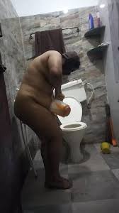 Tamil Aunty Hot Bath at Bathroom and Wearing Saree: Small Penis  Encouragement Porn