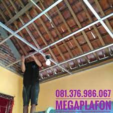 Kami menerima pemasangan plafon gypsum, plafon pvc, dan plafon grc dengan harga terjangkau namun tetap memiliki kualilas yang baik karena tenaga ahli kami yang sudah berpengalaman dan spesialis dalam bidangnya. 081 376 986 067 Plafon 130 Rb Lis Gypsum 20 Rb Plafon Tingkat 150 Rb Plafon Pvc 180 Rb Megabiru 2 Blok A No 5 Kebumen Jasa Pem Gipsum Plafon Gypsum Toko