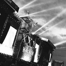 Back Home Jetzt Erstmal Duschen Beine Hoch Lecker Essen Bestellen Und Durch 262892020292 Wacken Fotos Scrollen Und Noch Mal Alle Essen Bestellen Bilder Wacken