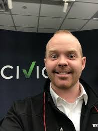 Daniel Ellsworth's Instagram, Twitter & Facebook