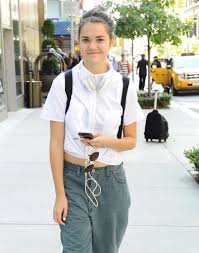 More Pics Of Maia Mitchell Boyfriend Jeans 4 Of 6 Maia Mitchell Lookbook Stylebistro